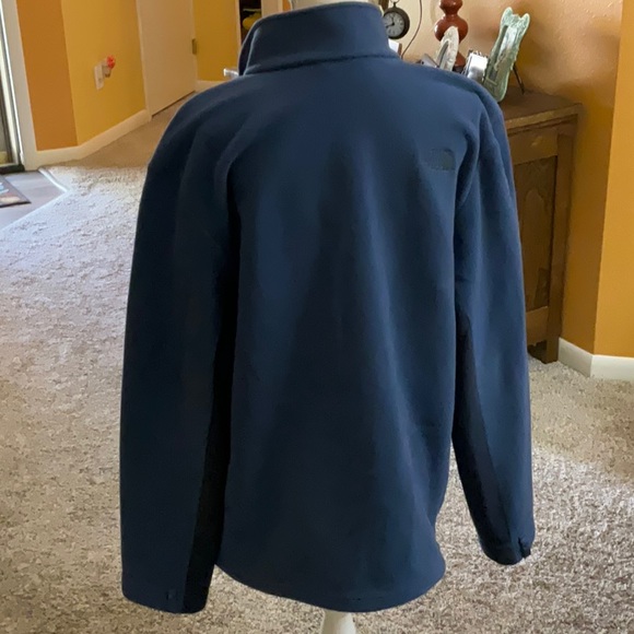 The North Face Men’s Size XL Zip Up Fleece Jacket, Great Condition! - Picture 3 of 6